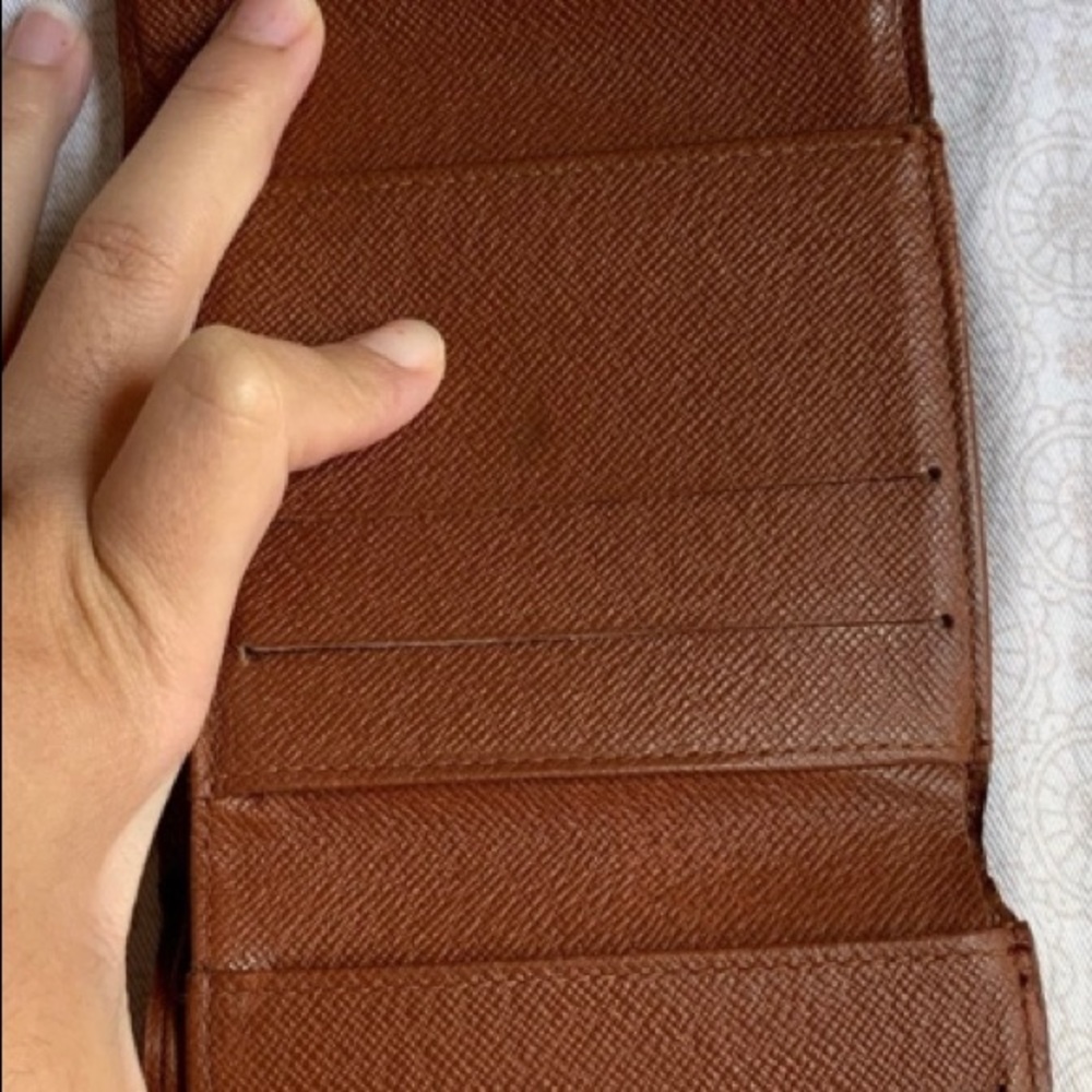 Authentic Louis Vuitton Wallet - Picture 7 of 8